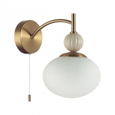 Бра с выключателем LUMION GLORIYA 8272/1W