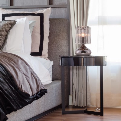 Настольная лампа со стеклянным абажуром 01068/1 черный жемчуг